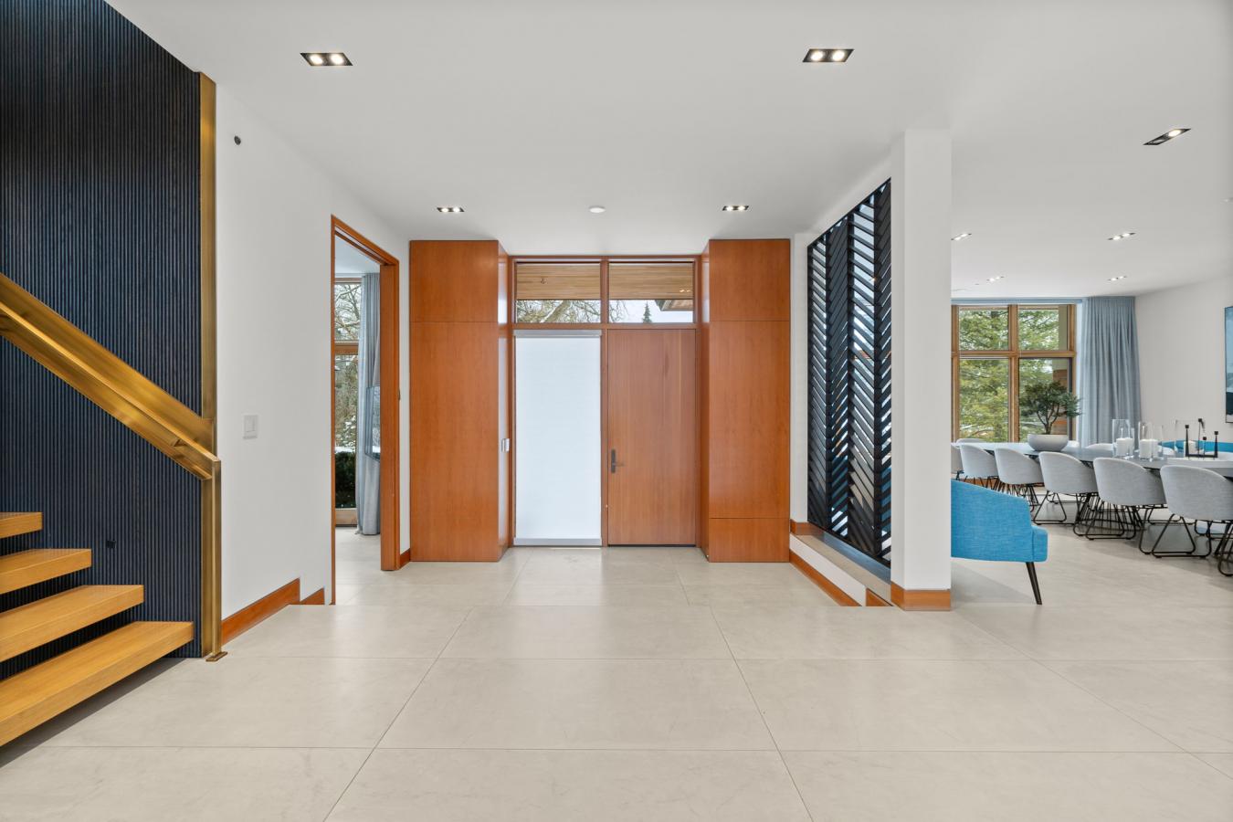 Toronto, ON, M3H 1J4, Canada, 6 Bedrooms Bedrooms, ,10 BathroomsBathrooms,Residential,For Sale,1714729