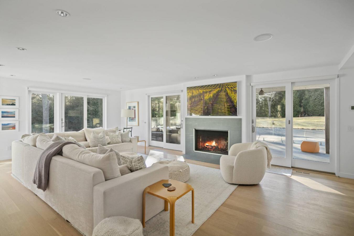 East Hampton, New York, 11937, United States, 5 Bedrooms Bedrooms, ,6 BathroomsBathrooms,Residential,For Sale,1828898
