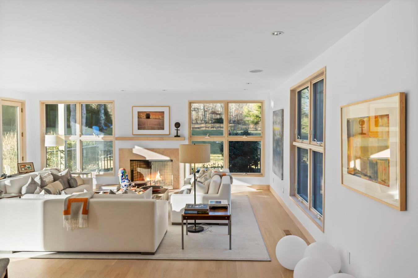 East Hampton, New York, 11937, United States, 5 Bedrooms Bedrooms, ,6 BathroomsBathrooms,Residential,For Sale,1828898