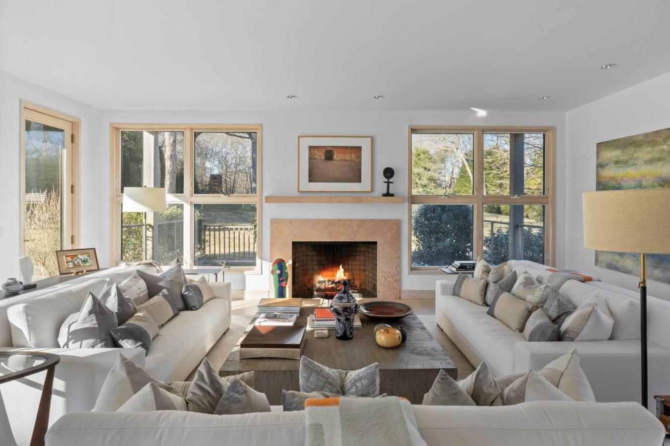 East Hampton, New York, 11937, United States, 5 Bedrooms Bedrooms, ,6 BathroomsBathrooms,Residential,For Sale,1828898