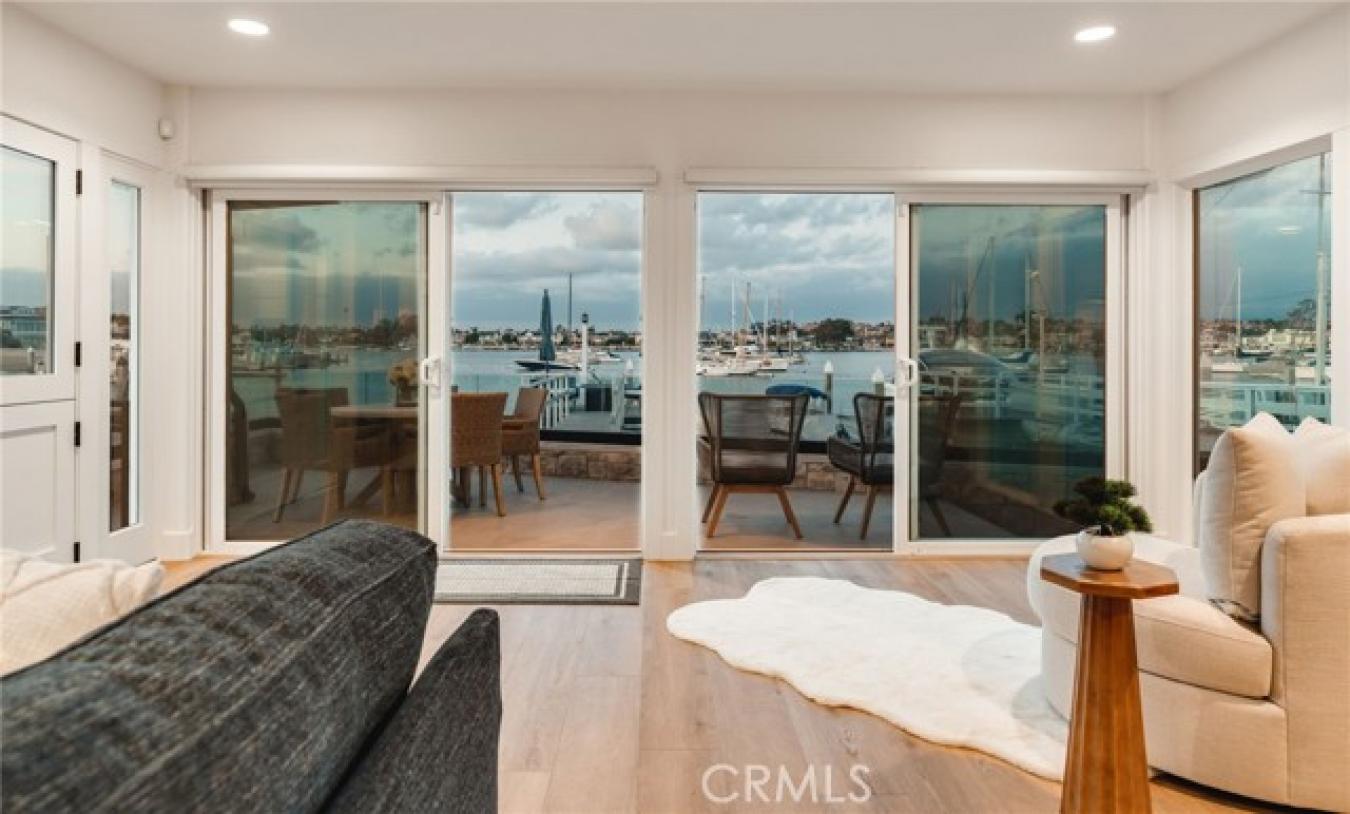 Newport Beach, California, 92661, United States, 5 Bedrooms Bedrooms, ,4 BathroomsBathrooms,Residential,For Sale,1714715