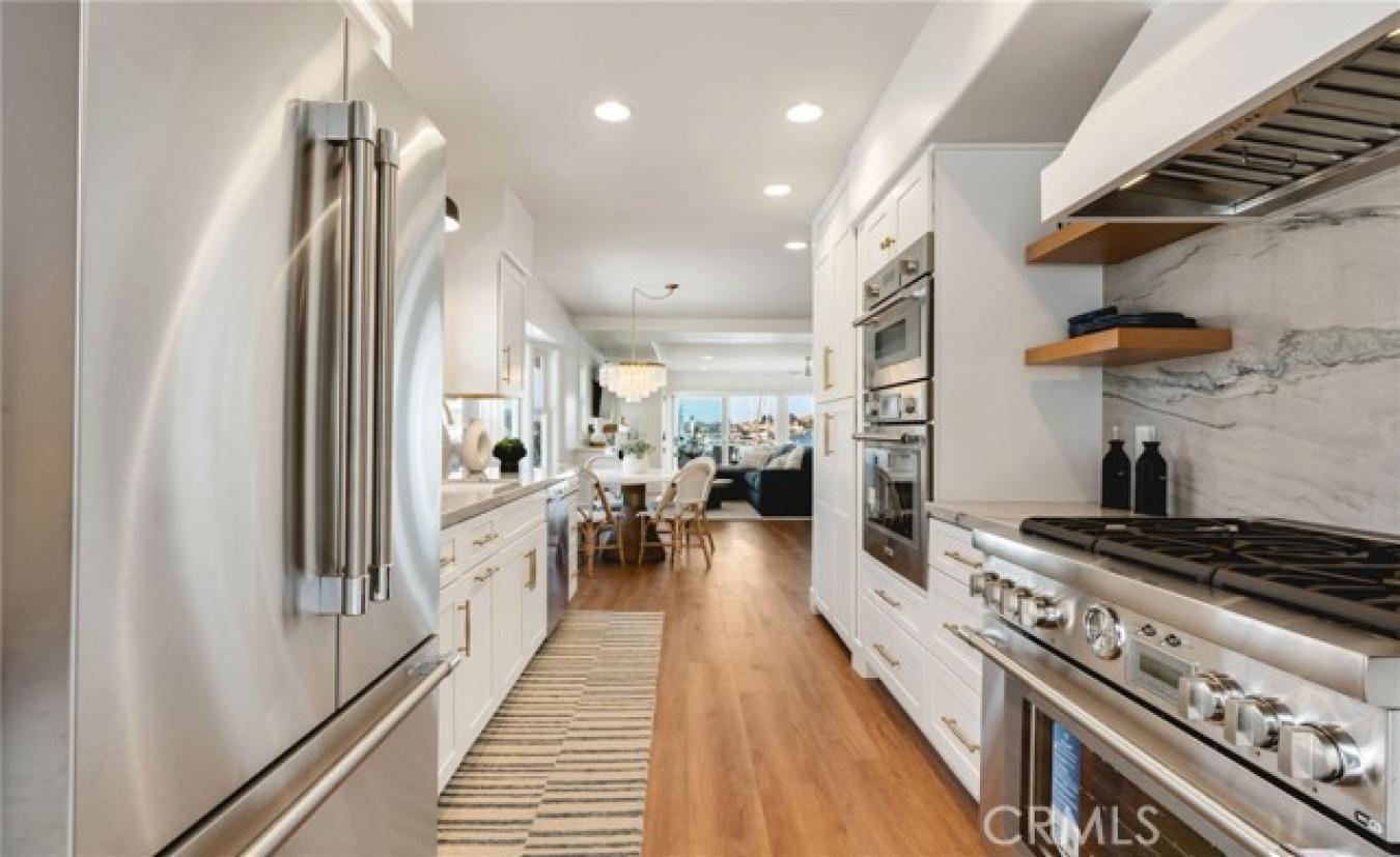 Newport Beach, California, 92661, United States, 5 Bedrooms Bedrooms, ,4 BathroomsBathrooms,Residential,For Sale,1714715