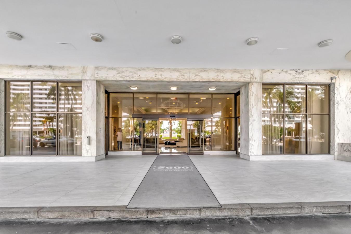 Miami, Florida, 33140, United States, 2 Bedrooms Bedrooms, ,2 BathroomsBathrooms,Residential,For Sale,1725838