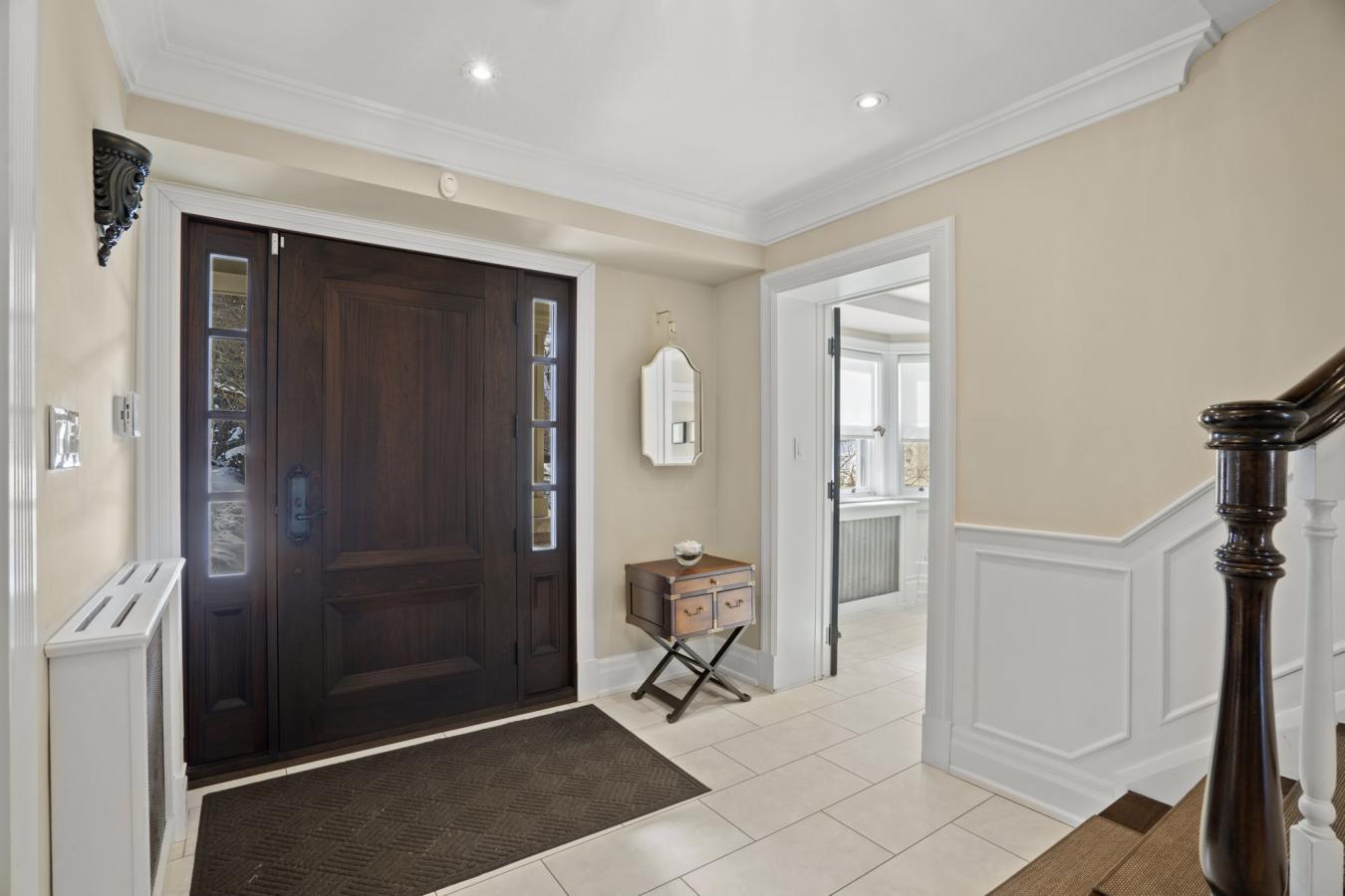 Toronto, ON, M4N 2C6, Canada, 4 Bedrooms Bedrooms, ,2 BathroomsBathrooms,Residential,For Sale,1725788