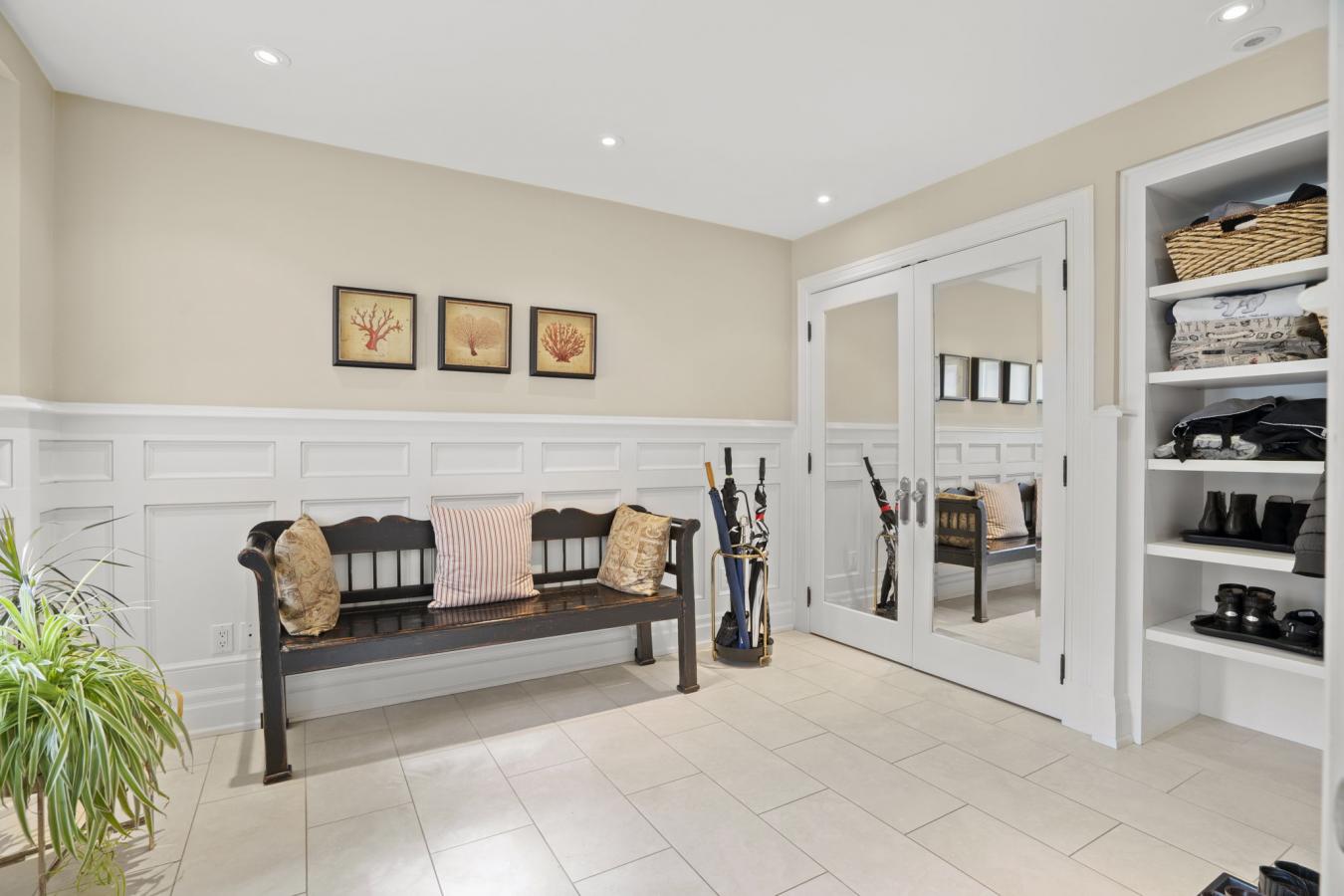 Toronto, ON, M4N 2C6, Canada, 4 Bedrooms Bedrooms, ,2 BathroomsBathrooms,Residential,For Sale,1725788