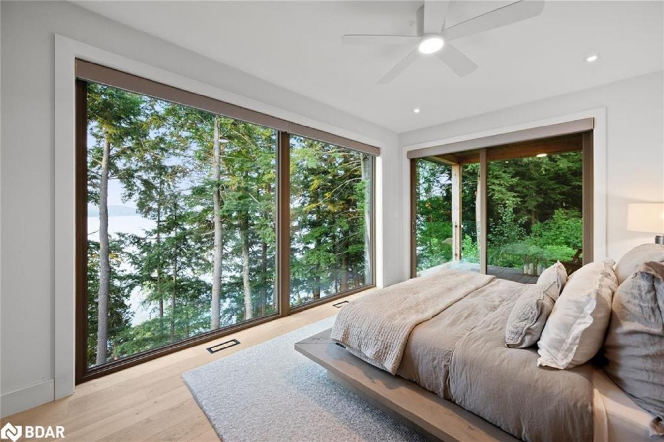 Huntsville, ON, P1H 0C3, Canada, 6 Bedrooms Bedrooms, ,4 BathroomsBathrooms,Residential,For Sale,1725786