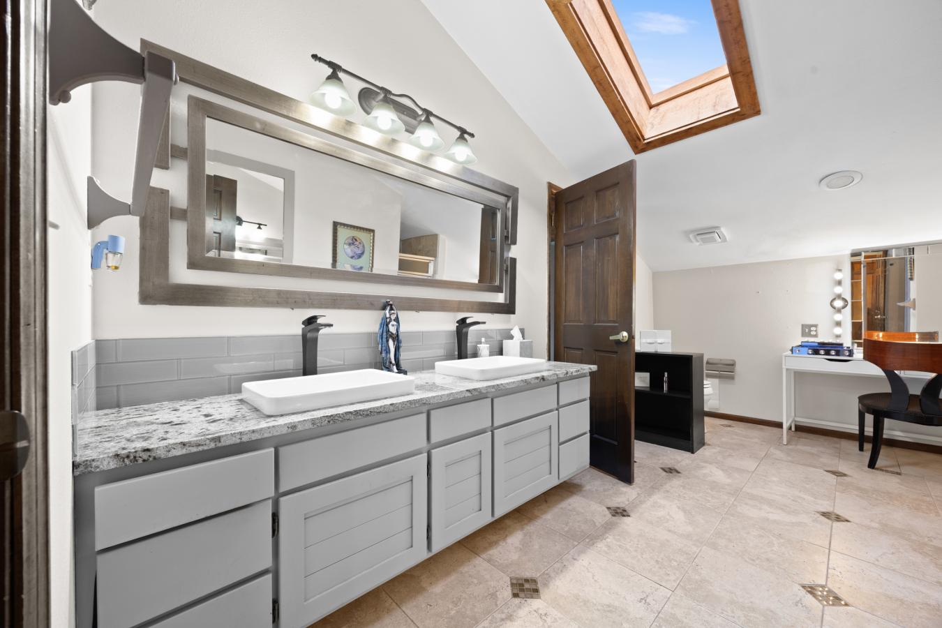 Niwot/Longmont, Colorado, 80503, United States, 3 Bedrooms Bedrooms, ,3 BathroomsBathrooms,Residential,For Sale,1867873