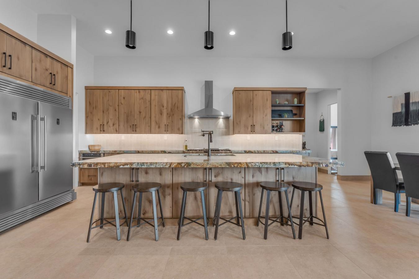 Phoenix, Arizona, 85086, United States, 5 Bedrooms Bedrooms, ,5 BathroomsBathrooms,Residential,For Sale,1945429