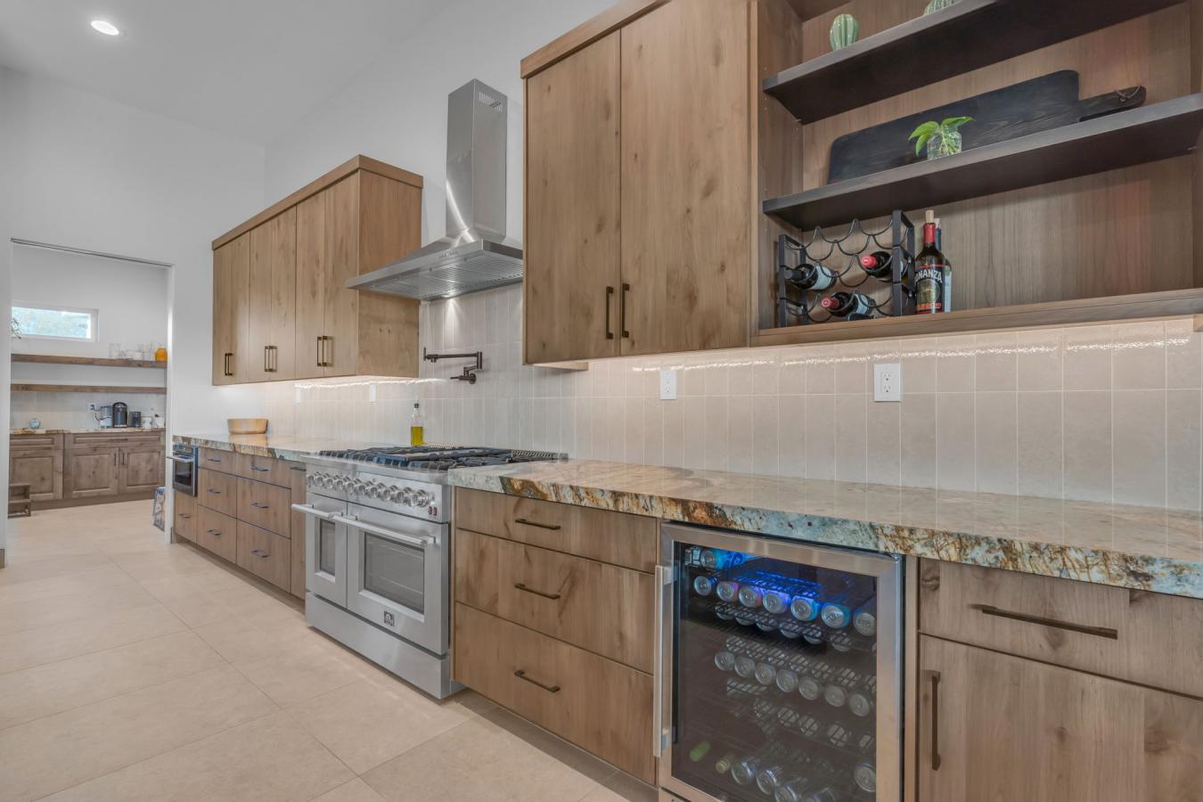 Phoenix, Arizona, 85086, United States, 5 Bedrooms Bedrooms, ,5 BathroomsBathrooms,Residential,For Sale,1945429