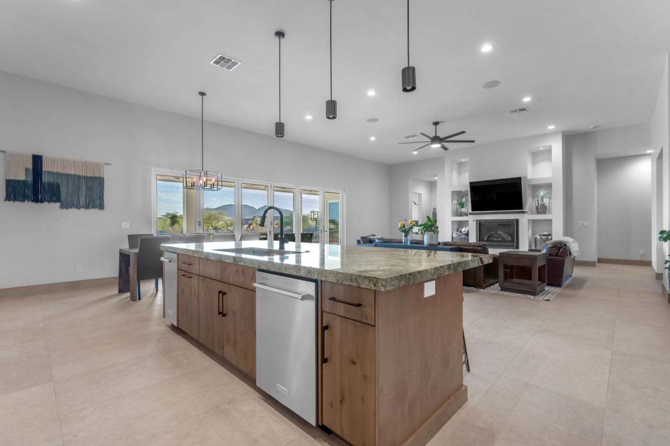 Phoenix, Arizona, 85086, United States, 5 Bedrooms Bedrooms, ,5 BathroomsBathrooms,Residential,For Sale,1945429