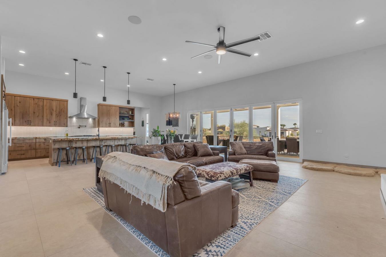 Phoenix, Arizona, 85086, United States, 5 Bedrooms Bedrooms, ,5 BathroomsBathrooms,Residential,For Sale,1945429