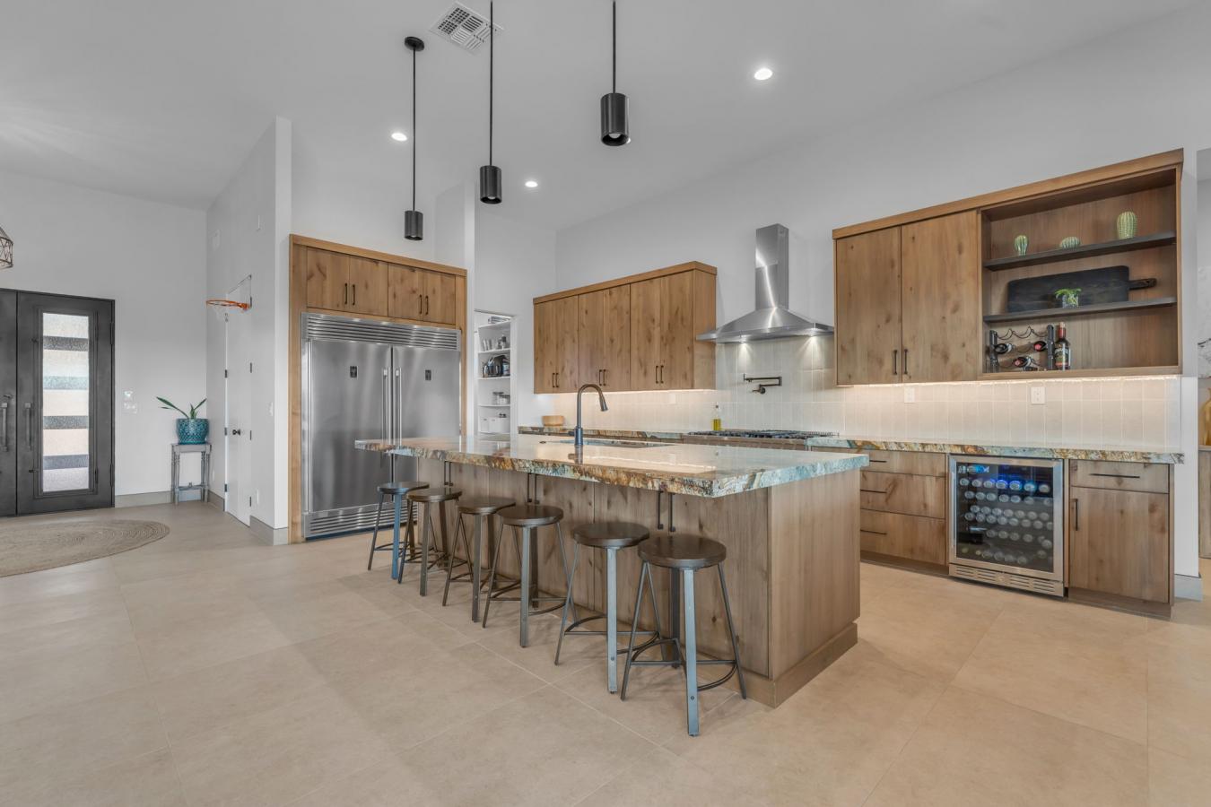 Phoenix, Arizona, 85086, United States, 5 Bedrooms Bedrooms, ,5 BathroomsBathrooms,Residential,For Sale,1945429