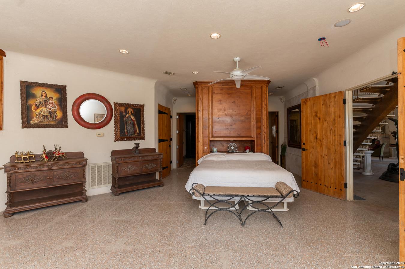 Pleasanton, Texas, 78064, United States, 9 Bedrooms Bedrooms, ,9 BathroomsBathrooms,Residential,For Sale,1725718