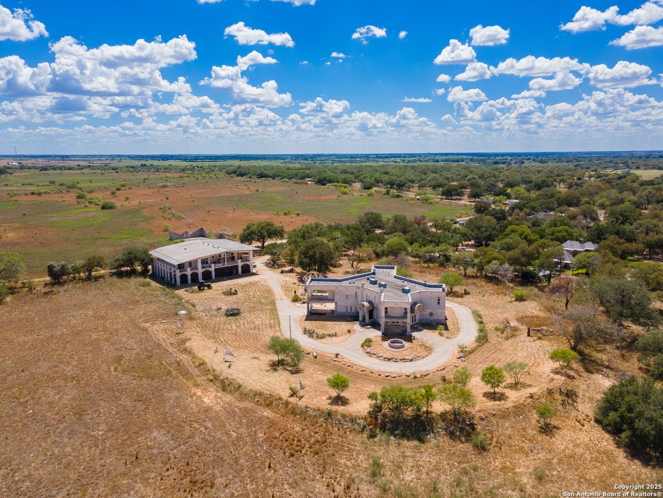 Pleasanton, Texas, 78064, United States, 9 Bedrooms Bedrooms, ,9 BathroomsBathrooms,Residential,For Sale,1725718