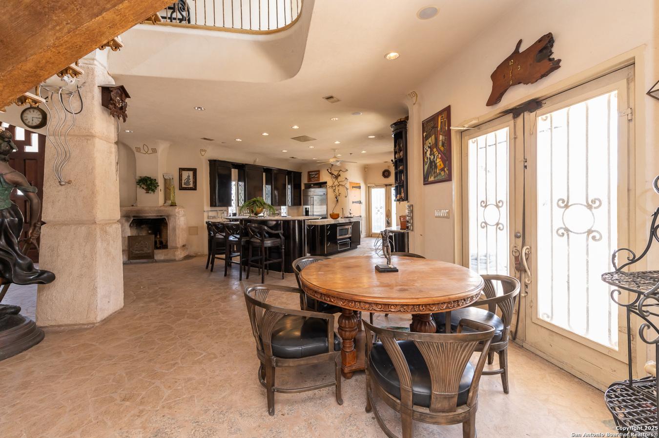 Pleasanton, Texas, 78064, United States, 9 Bedrooms Bedrooms, ,9 BathroomsBathrooms,Residential,For Sale,1725718