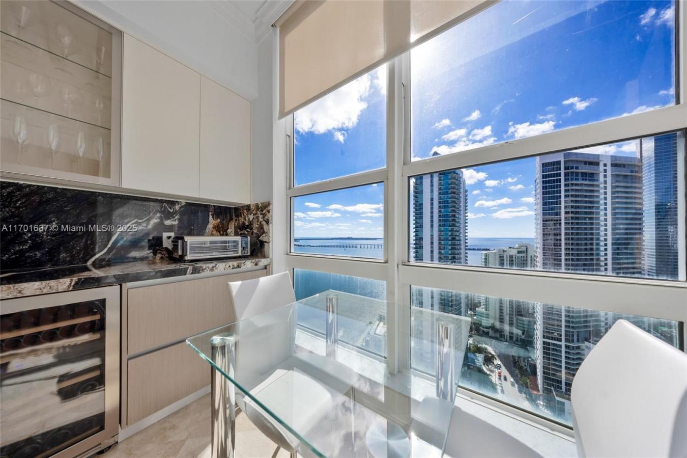 Miami, Florida, 33131, United States, 2 Bedrooms Bedrooms, ,2 BathroomsBathrooms,Residential,For Sale,1725706