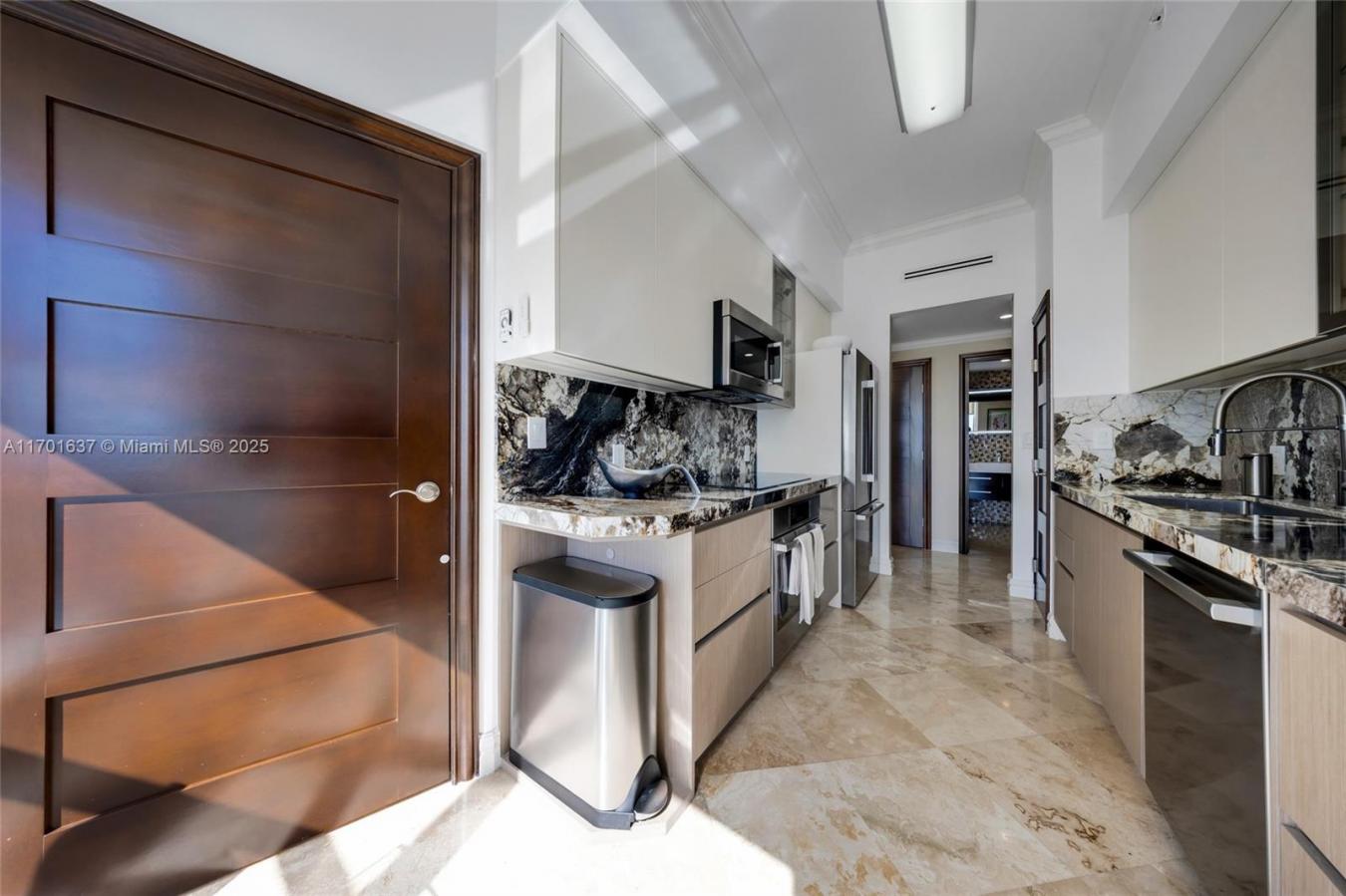 Miami, Florida, 33131, United States, 2 Bedrooms Bedrooms, ,2 BathroomsBathrooms,Residential,For Sale,1725706