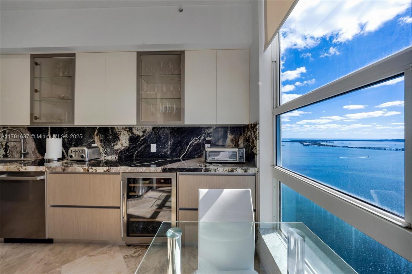 Miami, Florida, 33131, United States, 2 Bedrooms Bedrooms, ,2 BathroomsBathrooms,Residential,For Sale,1725706