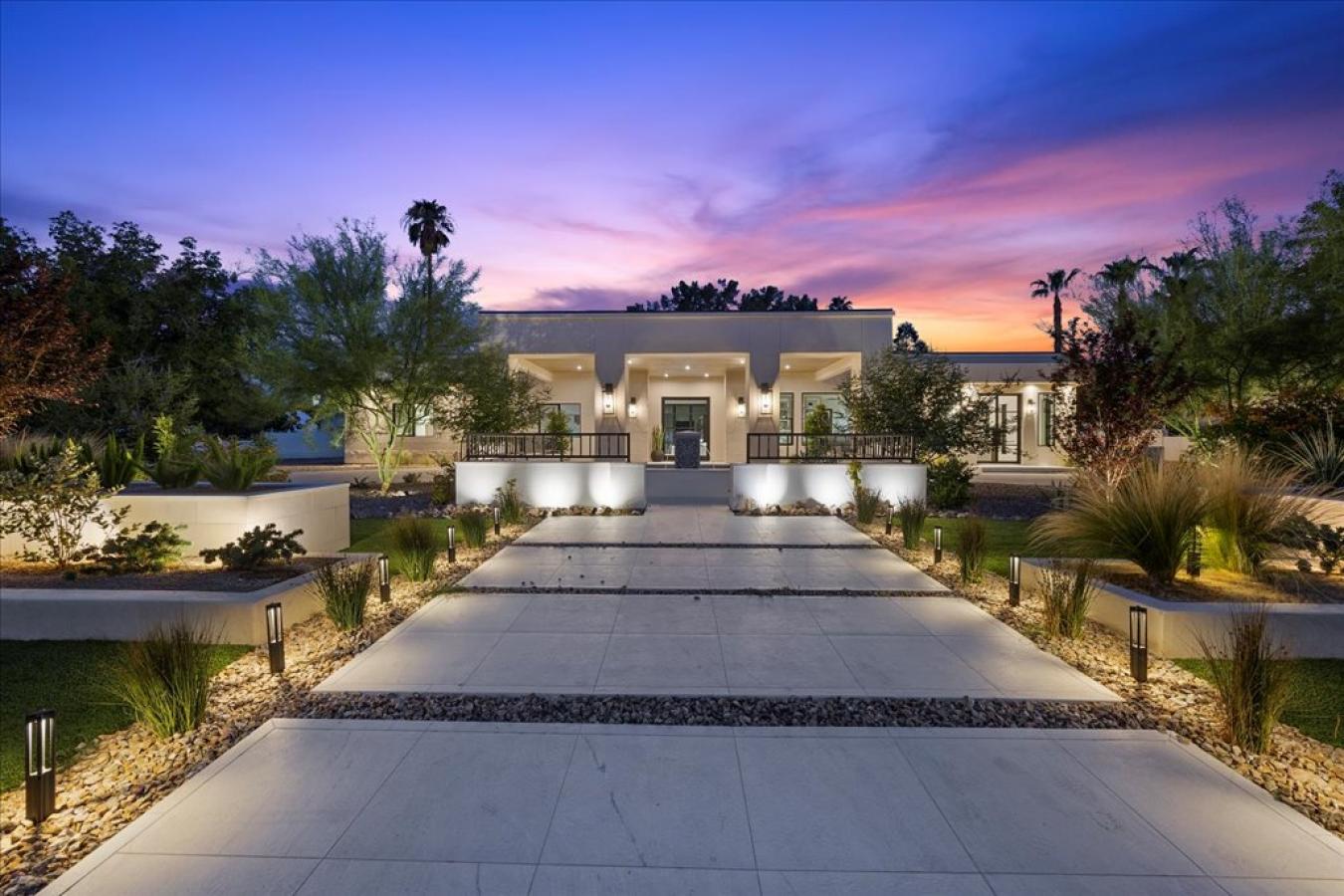 Las Vegas, Nevada, 89107, United States, 4 Bedrooms Bedrooms, ,5 BathroomsBathrooms,Residential,For Sale,1725705