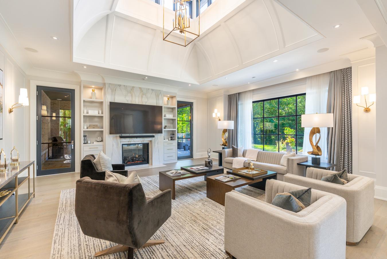 Toronto, ON, M2L 2G6, Canada, 5 Bedrooms Bedrooms, ,9 BathroomsBathrooms,Residential,For Sale,1725703