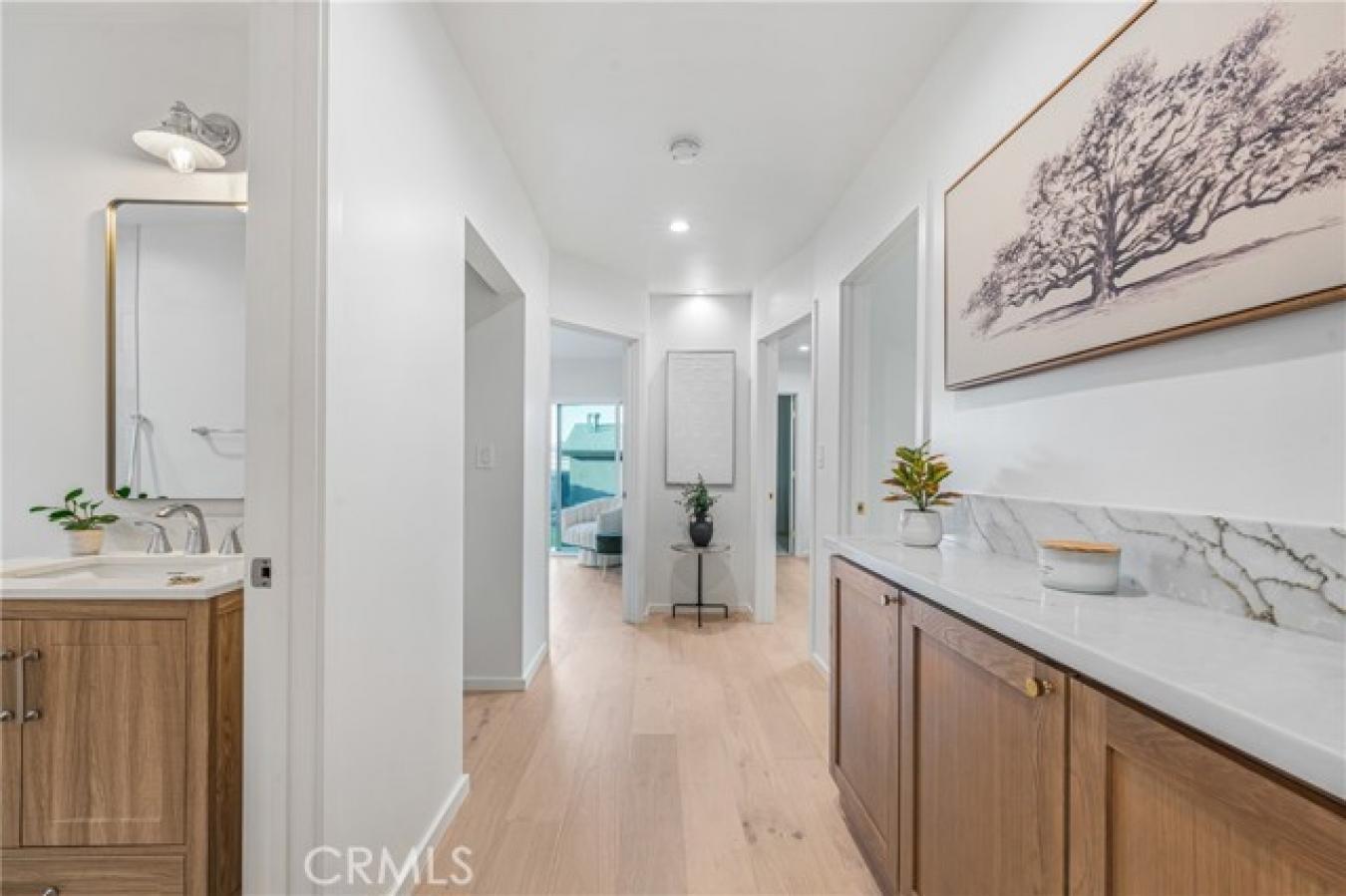 Los Angeles, California, 90043, United States, 5 Bedrooms Bedrooms, ,3 BathroomsBathrooms,Residential,For Sale,1725701