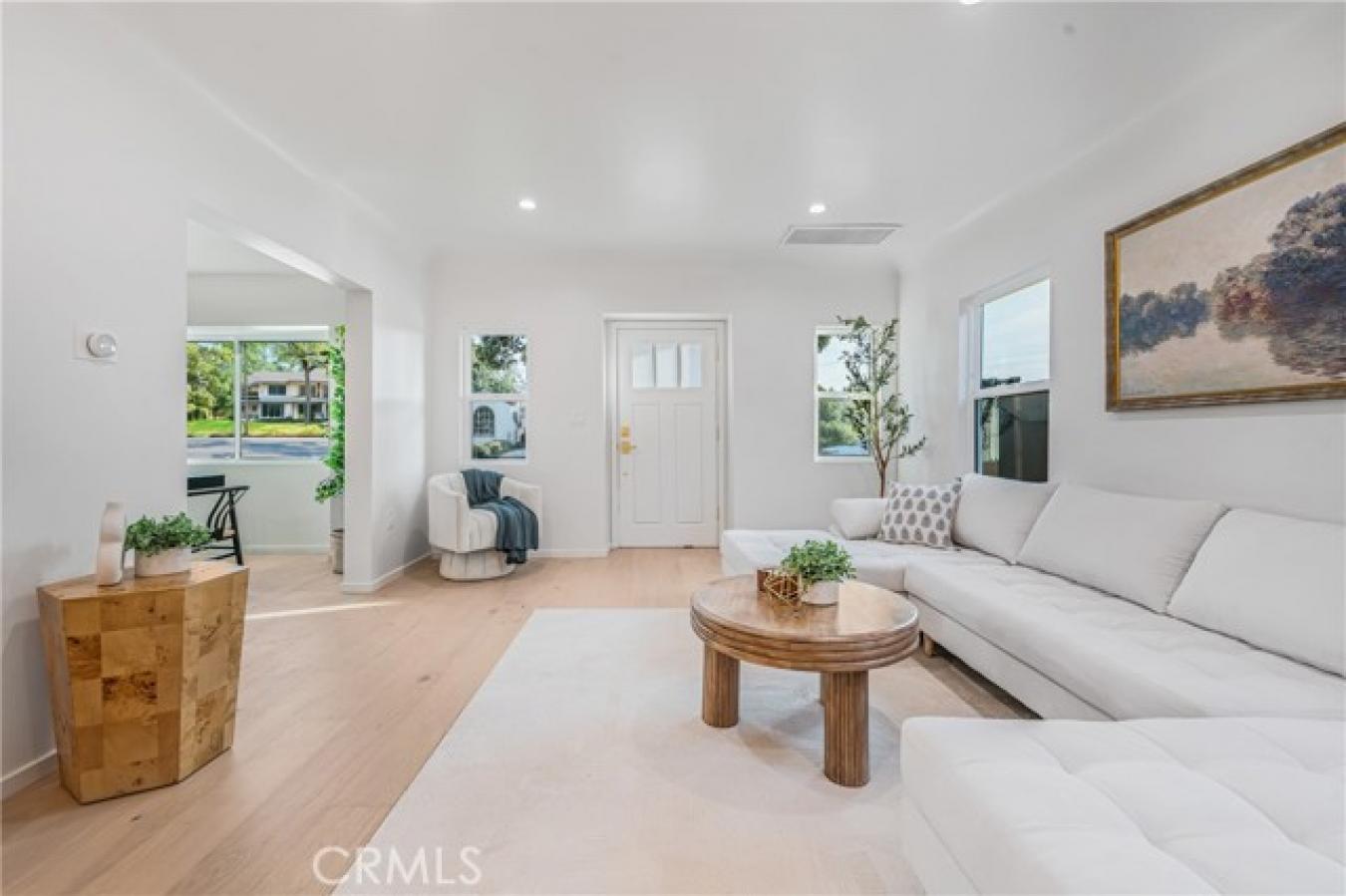 Los Angeles, California, 90043, United States, 5 Bedrooms Bedrooms, ,3 BathroomsBathrooms,Residential,For Sale,1725701
