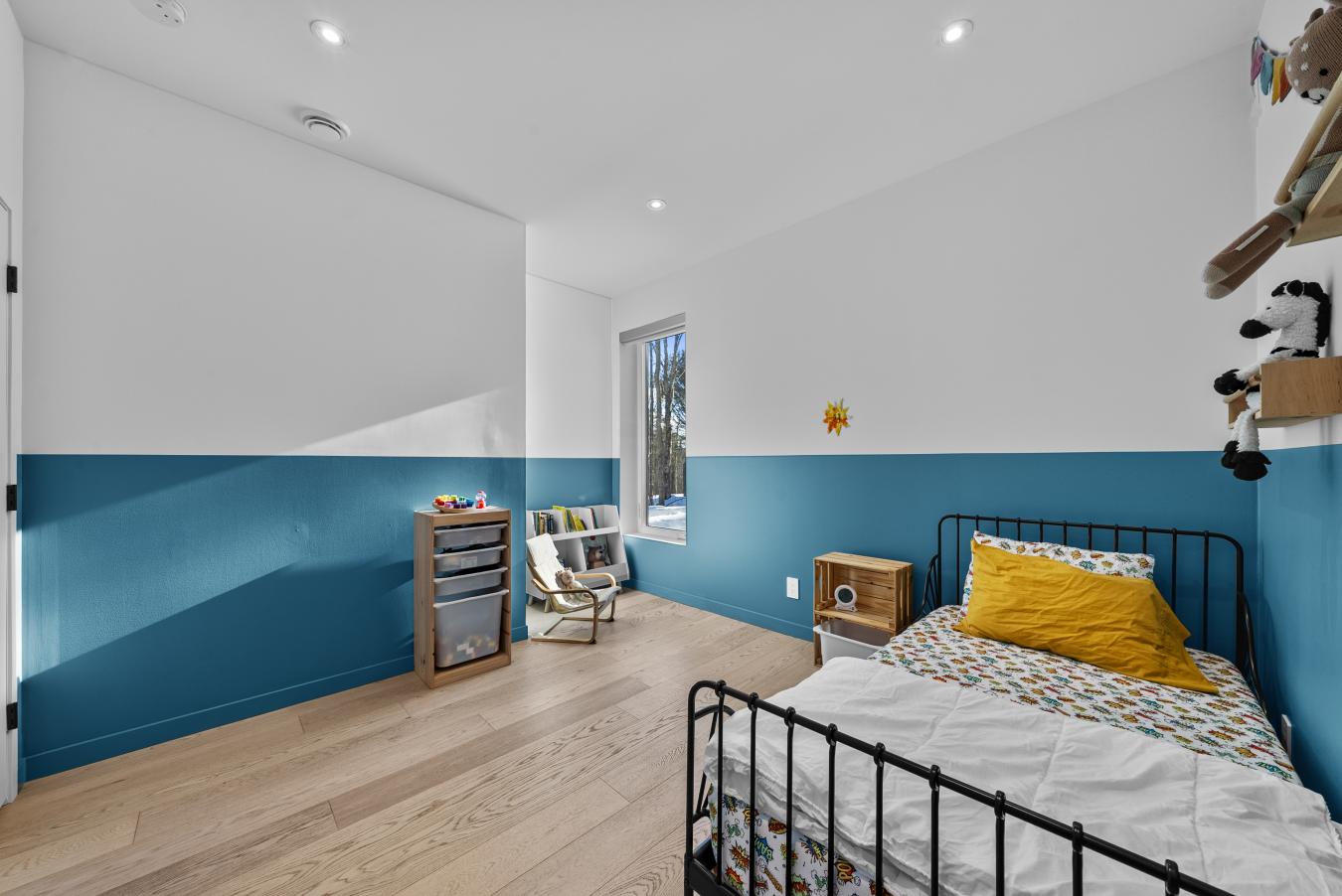 Eastman, QC, J0E1P0, Canada, 3 Bedrooms Bedrooms, ,2 BathroomsBathrooms,Residential,For Sale,1726271