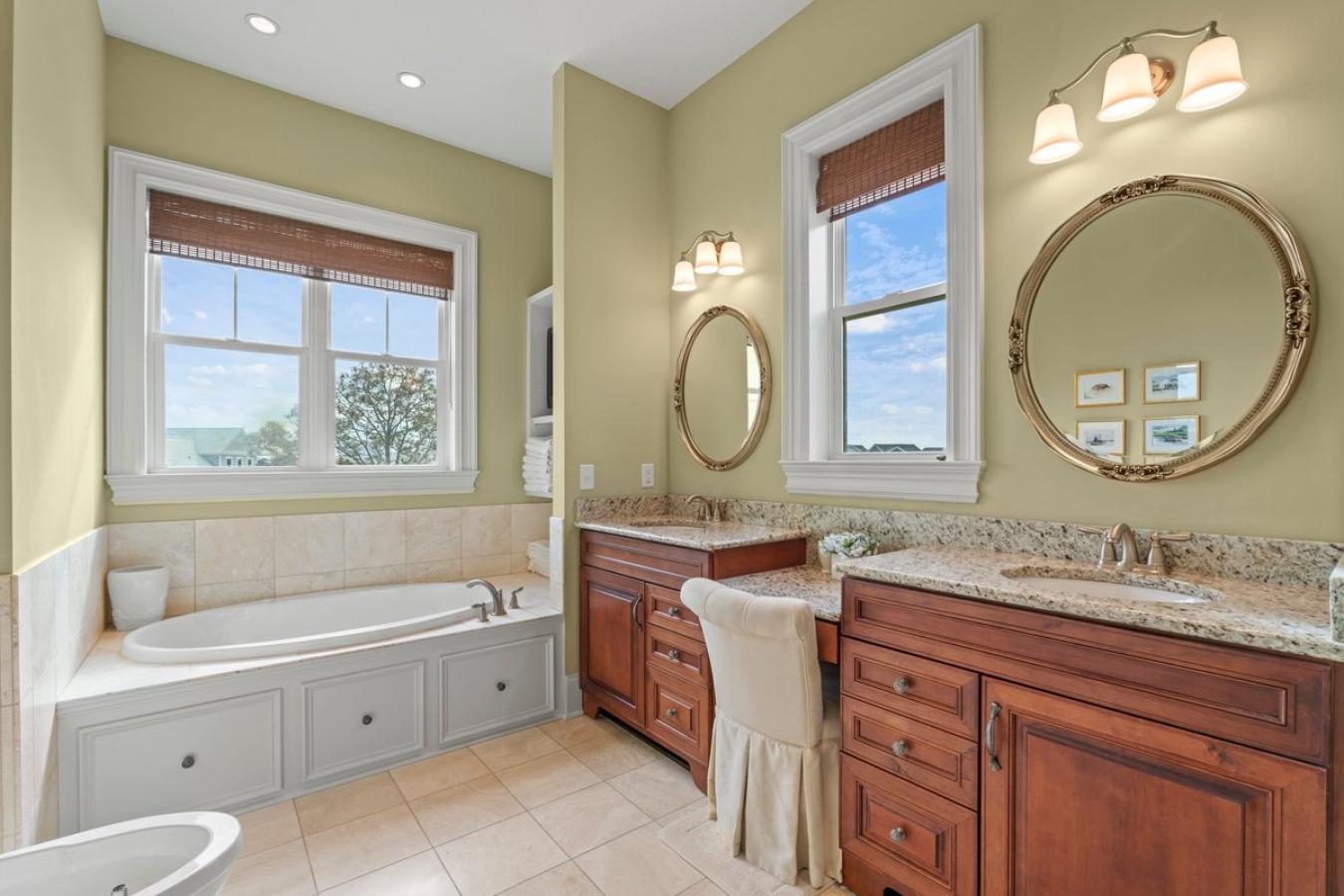 Beaufort, South Carolina, 29920, United States, 4 Bedrooms Bedrooms, ,3 BathroomsBathrooms,Residential,For Sale,2003888