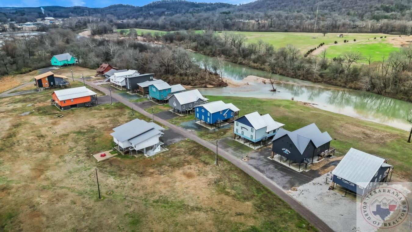 Glenwood, Arkansas, 71943, United States, 5 Bedrooms Bedrooms, ,4 BathroomsBathrooms,Residential,For Sale,1726541