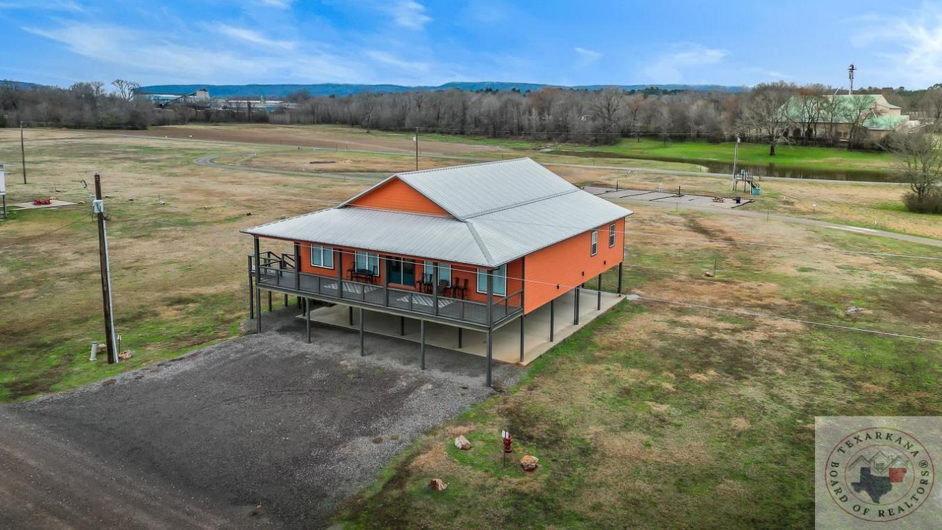 Glenwood, Arkansas, 71943, United States, 5 Bedrooms Bedrooms, ,4 BathroomsBathrooms,Residential,For Sale,1726541