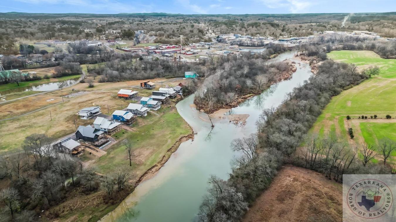 Glenwood, Arkansas, 71943, United States, 5 Bedrooms Bedrooms, ,4 BathroomsBathrooms,Residential,For Sale,1726541