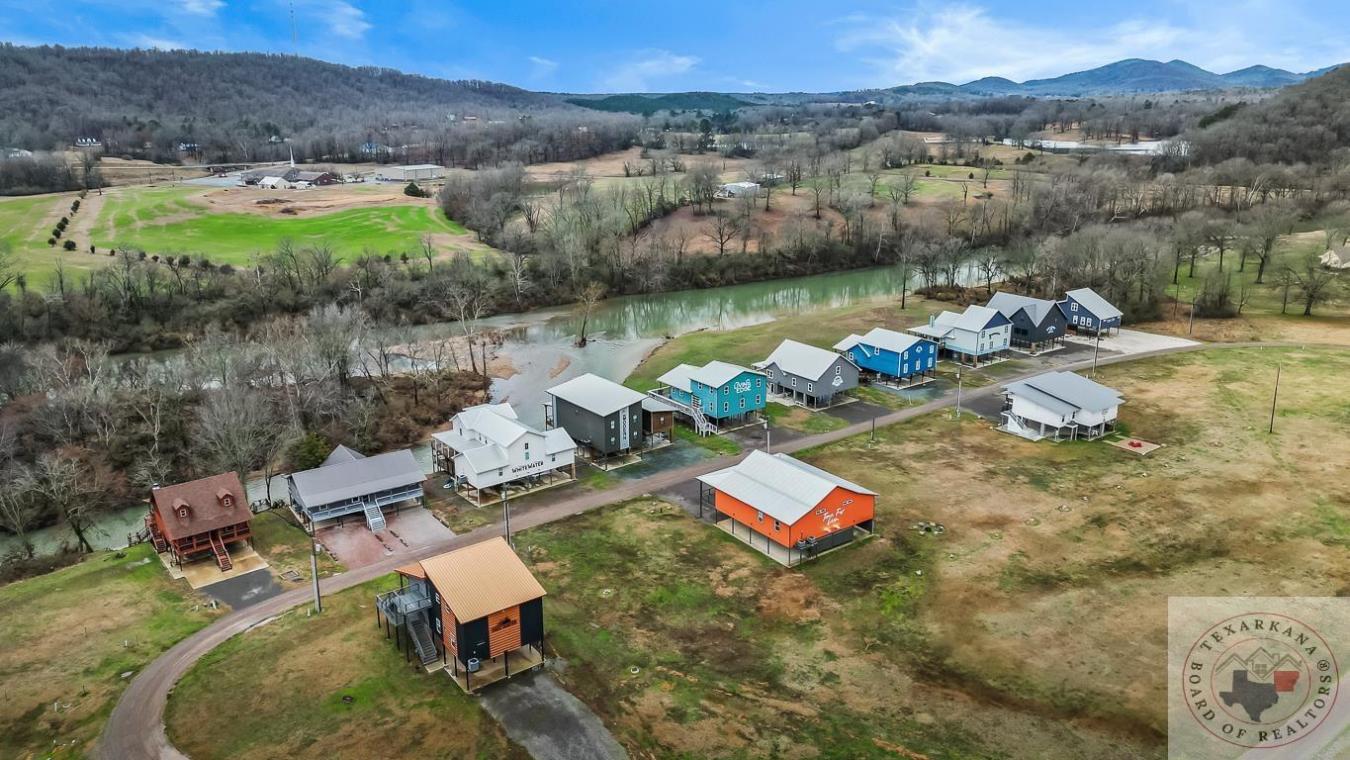 Glenwood, Arkansas, 71943, United States, 5 Bedrooms Bedrooms, ,4 BathroomsBathrooms,Residential,For Sale,1726541
