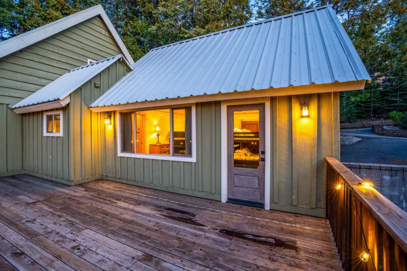 Shaver Lake, California, 93664, United States, 4 Bedrooms Bedrooms, ,3 BathroomsBathrooms,Residential,For Sale,1727080