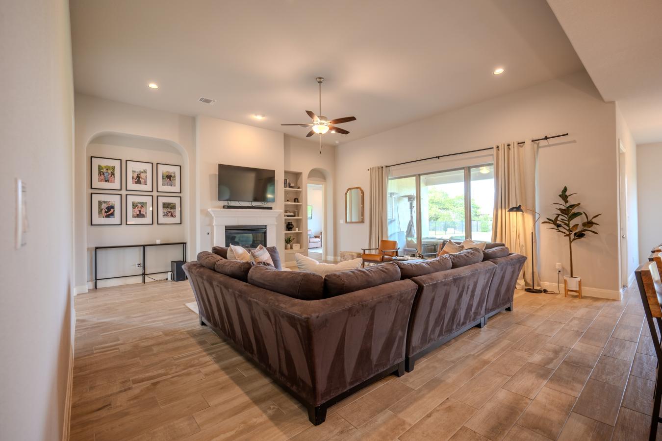 Dripping Springs, Texas, 78620, United States, 5 Bedrooms Bedrooms, ,4 BathroomsBathrooms,Residential,For Sale,1726256