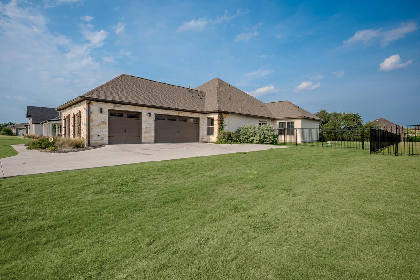 Dripping Springs, Texas, 78620, United States, 5 Bedrooms Bedrooms, ,4 BathroomsBathrooms,Residential,For Sale,1726256