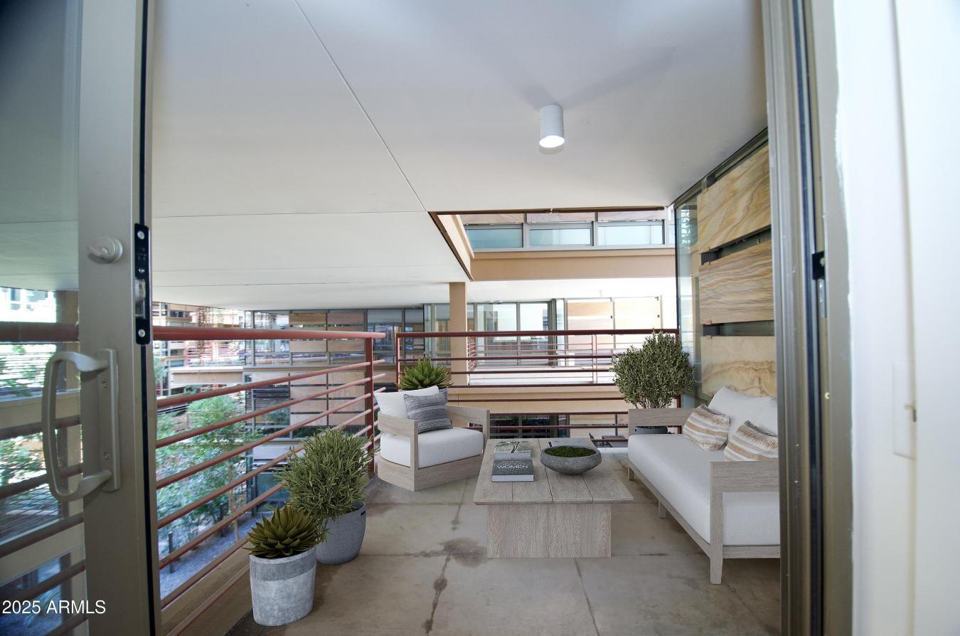 Scottsdale, Arizona, 85251, United States, 2 Bedrooms Bedrooms, ,Residential,For Sale,1727065