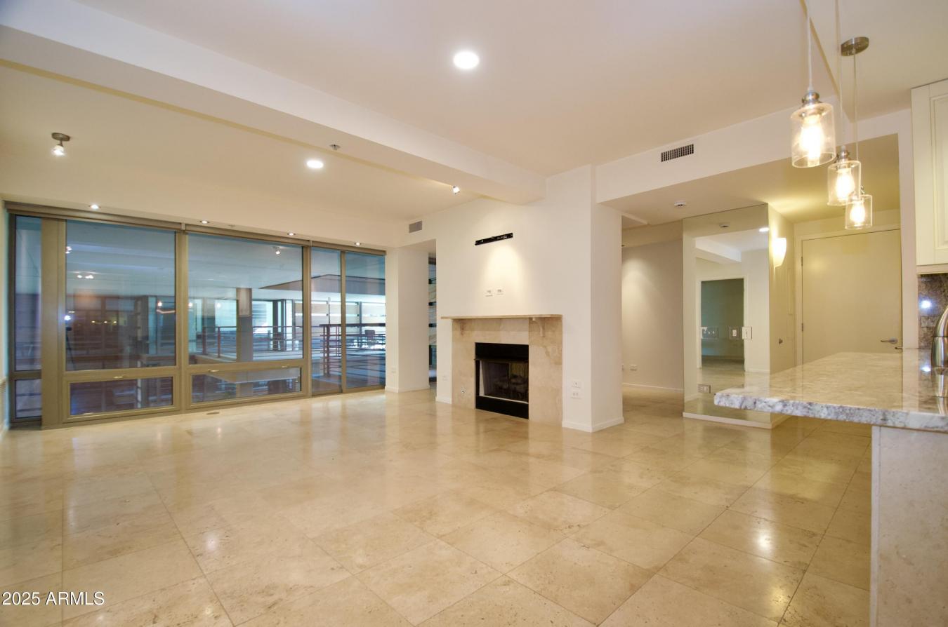 Scottsdale, Arizona, 85251, United States, 2 Bedrooms Bedrooms, ,Residential,For Sale,1727065