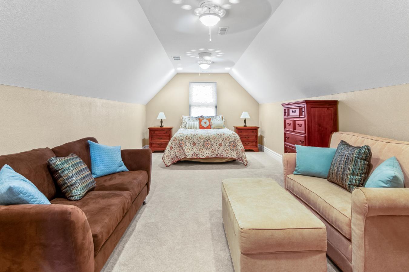 Sunrise Beach, Missouri, 65049, United States, 8 Bedrooms Bedrooms, ,5 BathroomsBathrooms,Residential,For Sale,1726482