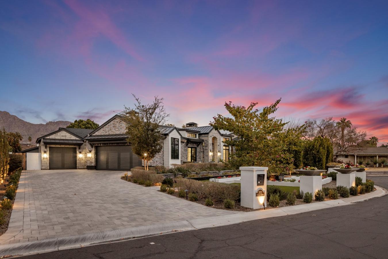 Phoenix, Arizona, 85018, United States, 5 Bedrooms Bedrooms, ,5 BathroomsBathrooms,Residential,For Sale,1726479