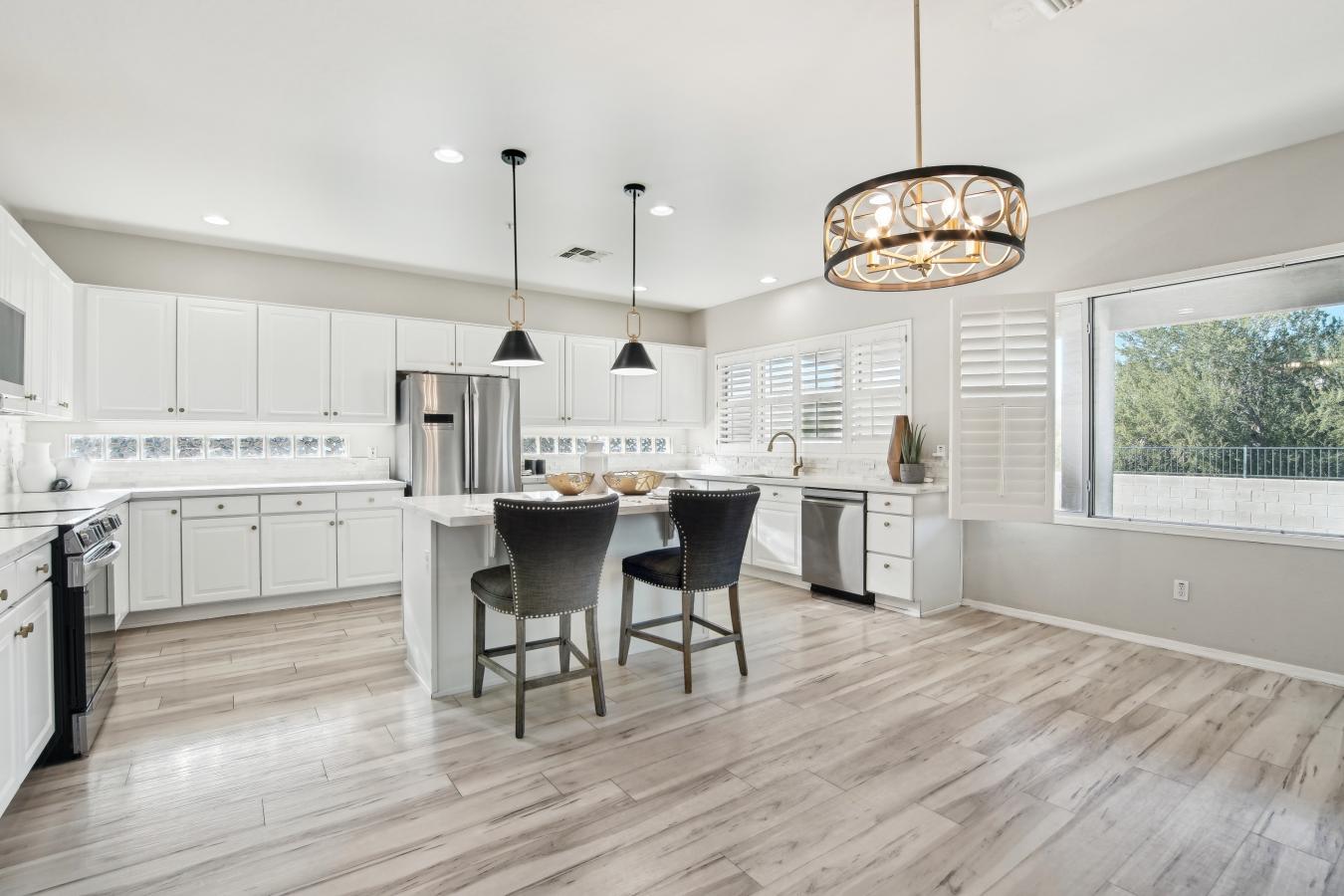 Peoria, Arizona, 85383, United States, 6 Bedrooms Bedrooms, ,4 BathroomsBathrooms,Residential,For Sale,1731142