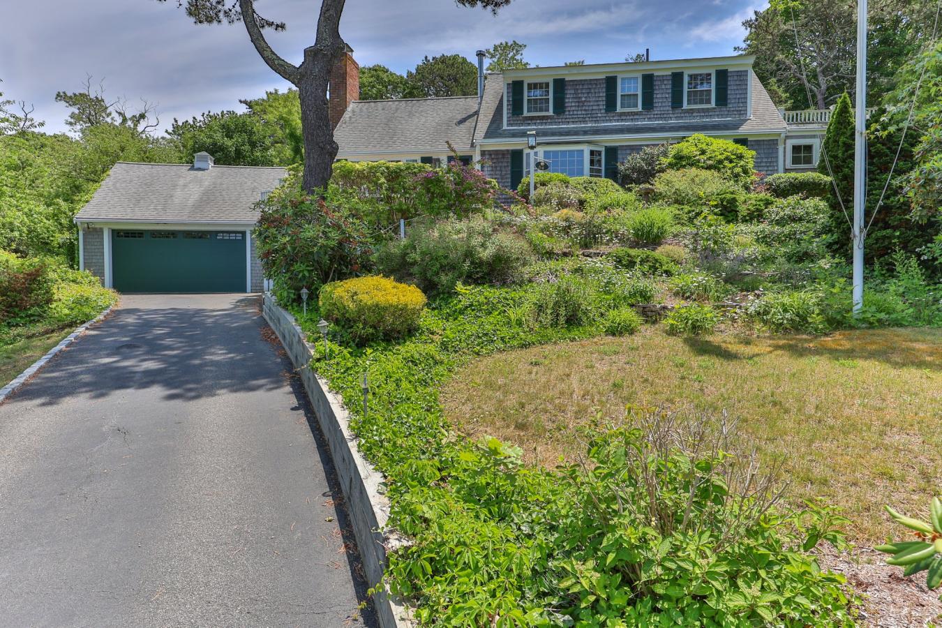 North Chatham, Massachusetts, 02650, United States, 4 Bedrooms Bedrooms, ,3 BathroomsBathrooms,Residential,For Sale,1731126