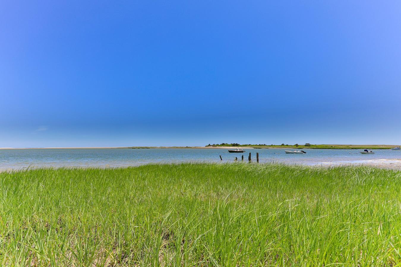 North Chatham, Massachusetts, 02650, United States, 2 Bedrooms Bedrooms, ,2 BathroomsBathrooms,Residential,For Sale,1731125