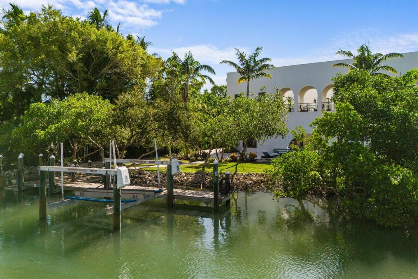 Sarasota, Florida, 34242, United States, 6 Bedrooms Bedrooms, ,6 BathroomsBathrooms,Residential,For Sale,1731119