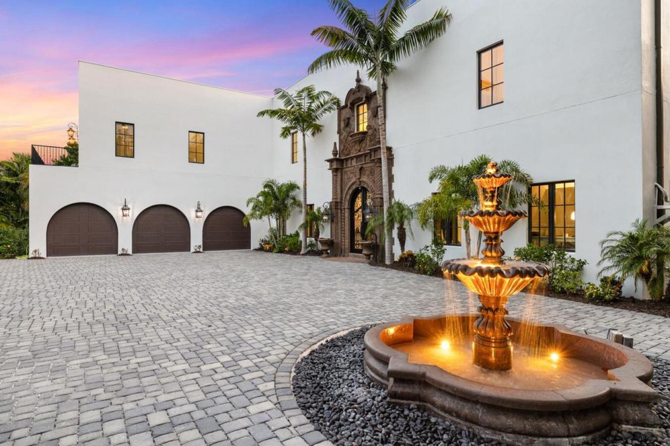 Sarasota, Florida, 34242, United States, 6 Bedrooms Bedrooms, ,6 BathroomsBathrooms,Residential,For Sale,1731119