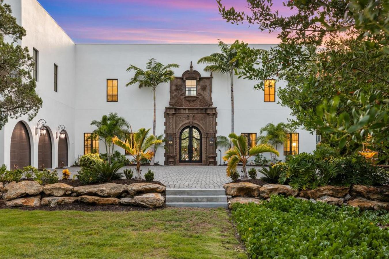 Sarasota, Florida, 34242, United States, 6 Bedrooms Bedrooms, ,6 BathroomsBathrooms,Residential,For Sale,1731119