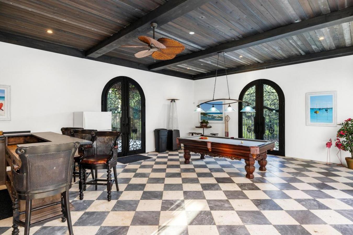 Sarasota, Florida, 34242, United States, 6 Bedrooms Bedrooms, ,6 BathroomsBathrooms,Residential,For Sale,1731119