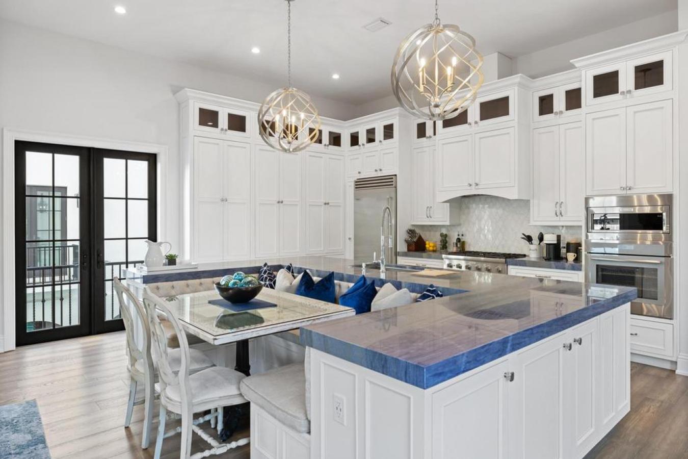 Sarasota, Florida, 34242, United States, 6 Bedrooms Bedrooms, ,6 BathroomsBathrooms,Residential,For Sale,1731119