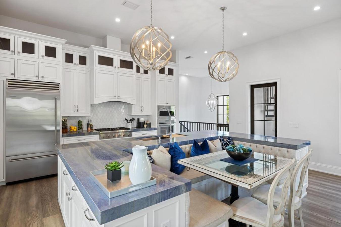 Sarasota, Florida, 34242, United States, 6 Bedrooms Bedrooms, ,6 BathroomsBathrooms,Residential,For Sale,1731119