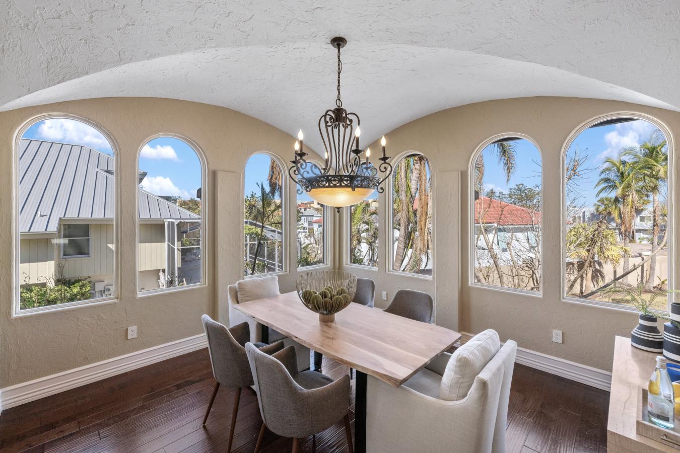 Sarasota, Florida, 34242, United States, 4 Bedrooms Bedrooms, ,4 BathroomsBathrooms,Residential,For Sale,1731118