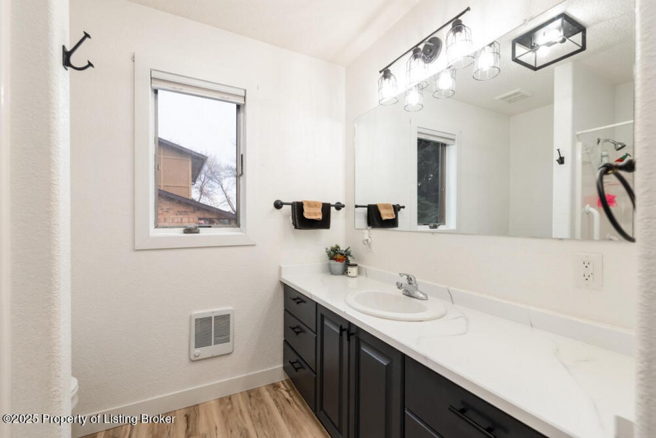 Dickinson, North Dakota, 58601, United States, 4 Bedrooms Bedrooms, ,4 BathroomsBathrooms,Residential,For Sale,1731112